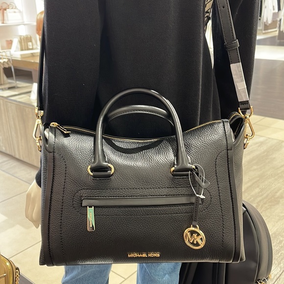 MICHAEL KORS
Carine Large Pebbled Leather Top Zip Satchel
Black
NWT - Picture 16 of 16